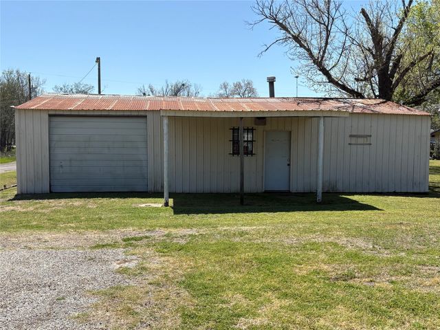 32 County Road 4784, Sulphur Springs, TX 75482