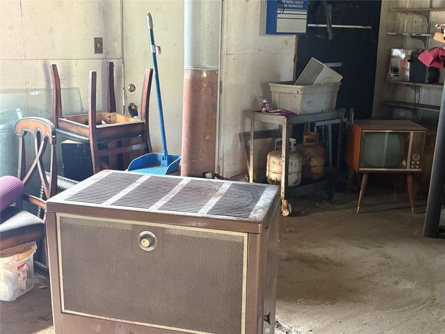 32 County Road 4784, Sulphur Springs, TX 75482