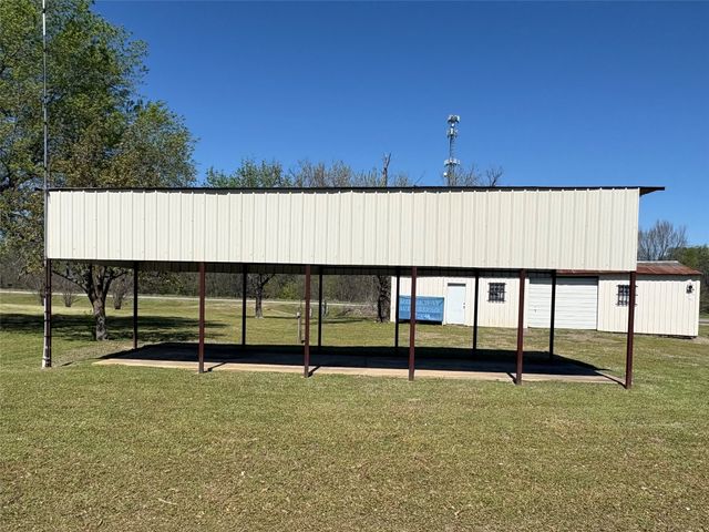 32 County Road 4784, Sulphur Springs, TX 75482