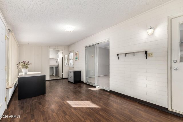 10541 W SNEAD Drive, Sun City, AZ 85351