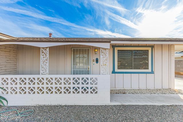 10541 W SNEAD Drive, Sun City, AZ 85351