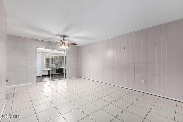 10541 W SNEAD Drive, Sun City, AZ 85351