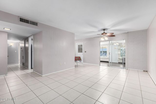 10541 W SNEAD Drive, Sun City, AZ 85351