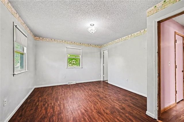 11238 Deer Haven Lane, Excelsior Springs, MO 64024
