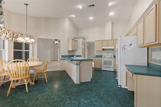 107 WOOD RIDGE TRAIL, Sanford, FL 32771