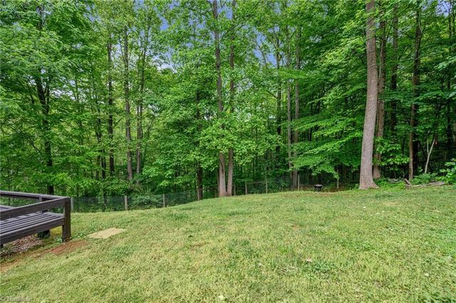 7704 Perthshire Drive, Oak Ridge, NC 27310