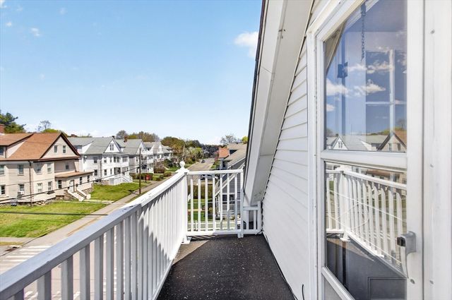142 Winslow Ave 3, Norwood, MA 02062