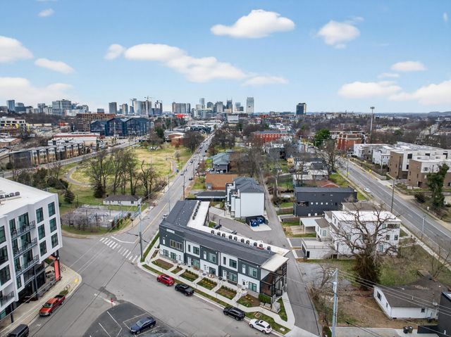 218 Hart St, Nashville, TN 37210
