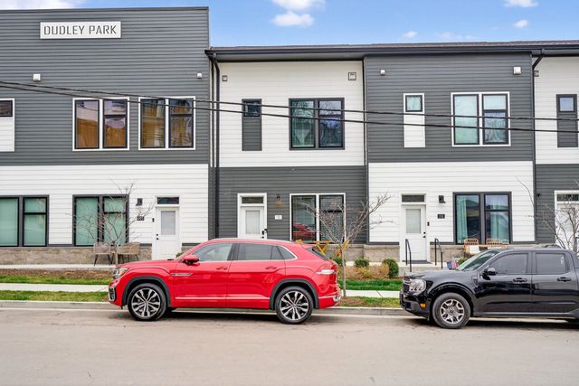 218 Hart St, Nashville, TN 37210