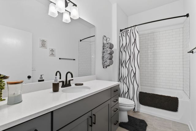 218 Hart St, Nashville, TN 37210