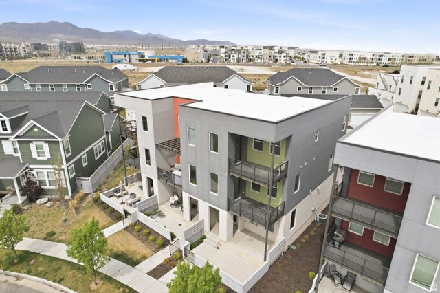 5318 W CANARY GRASS WAY, South Jordan, UT 84009