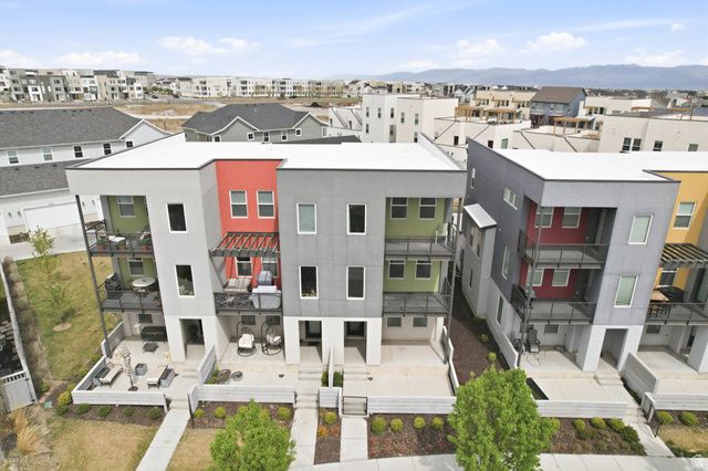 5318 W CANARY GRASS WAY, South Jordan, UT 84009