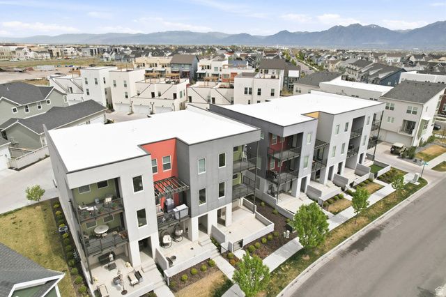 5318 W CANARY GRASS WAY, South Jordan, UT 84009