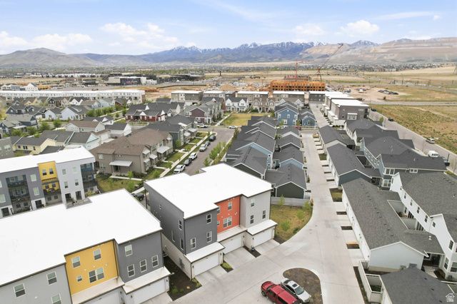 5318 W CANARY GRASS WAY, South Jordan, UT 84009