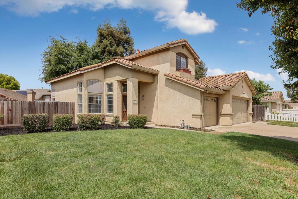1049 Zumstein Drive, Ripon, CA 95366