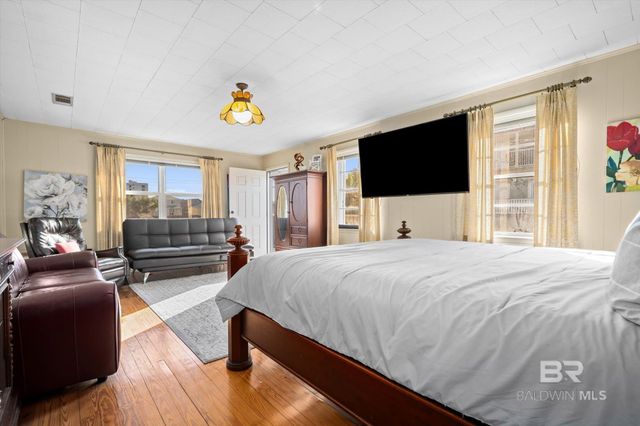 205 W 3rd Street, Gulf Shores, AL 36542