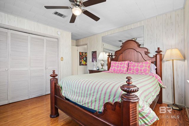 205 W 3rd Street, Gulf Shores, AL 36542