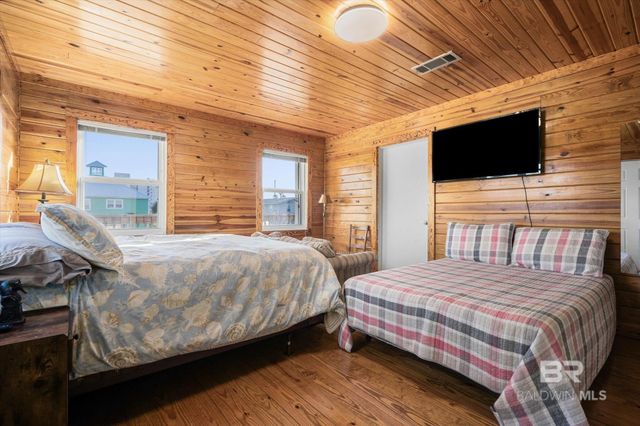 205 W 3rd Street, Gulf Shores, AL 36542