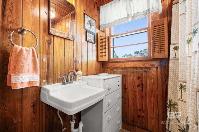 205 W 3rd Street, Gulf Shores, AL 36542