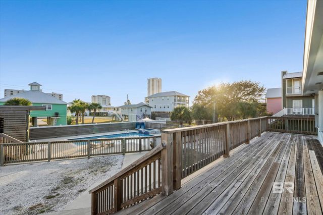 205 W 3rd Street, Gulf Shores, AL 36542