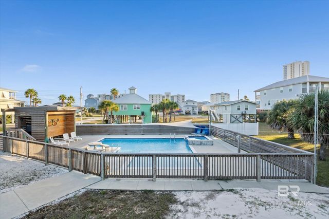 205 W 3rd Street, Gulf Shores, AL 36542