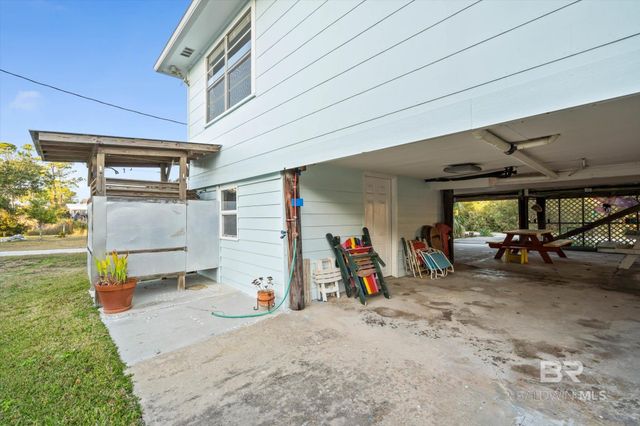 205 W 3rd Street, Gulf Shores, AL 36542