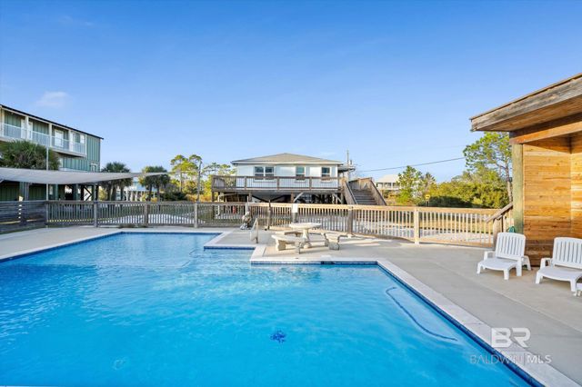 205 W 3rd Street, Gulf Shores, AL 36542