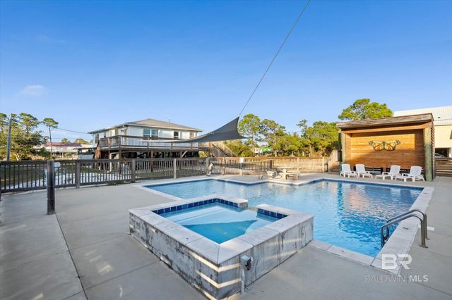 205 W 3rd Street, Gulf Shores, AL 36542