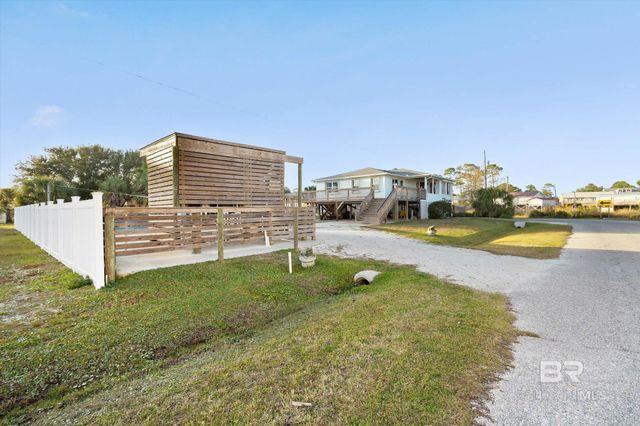 205 W 3rd Street, Gulf Shores, AL 36542