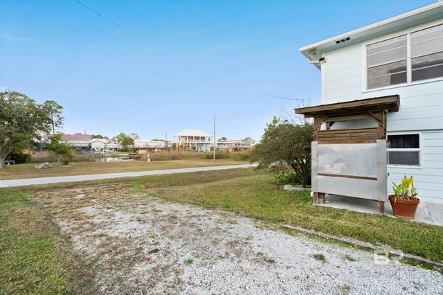 205 W 3rd Street, Gulf Shores, AL 36542