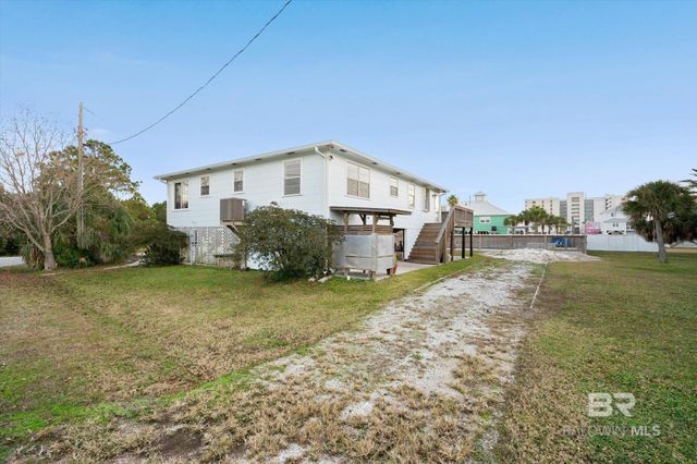 205 W 3rd Street, Gulf Shores, AL 36542