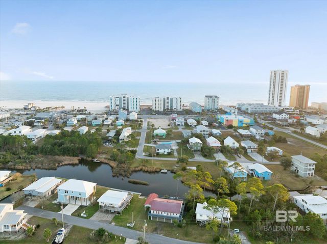 205 W 3rd Street, Gulf Shores, AL 36542