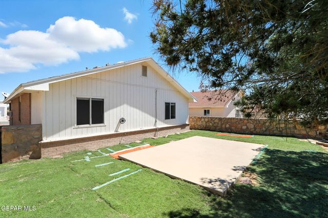 12504 JON EVANS Drive, El Paso, TX 79938