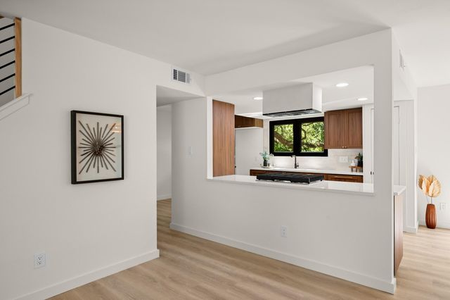 3809 Eton LN, Austin, TX 78727