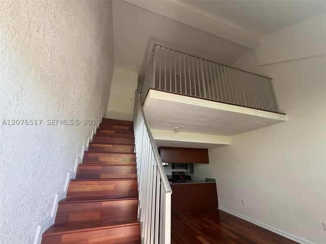 8950 SW 69th Ct 220, Pinecrest, FL 33156
