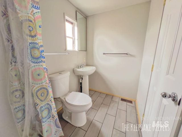 340 E 8th N 7, Mountain Home, ID 83647