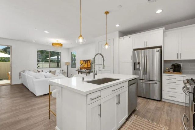 3266 Vestra Way, Carlsbad, CA 92010
