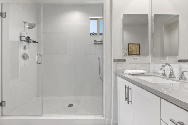 3266 Vestra Way, Carlsbad, CA 92010