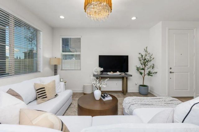3266 Vestra Way, Carlsbad, CA 92010
