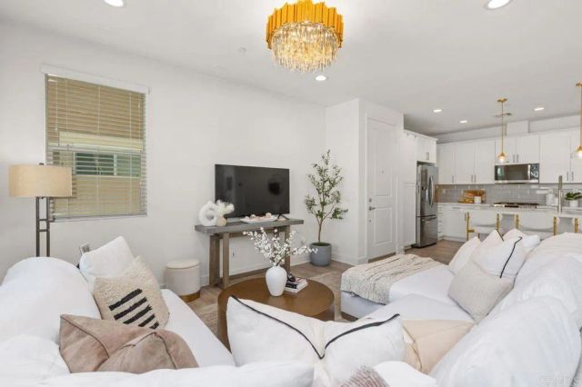 3266 Vestra Way, Carlsbad, CA 92010