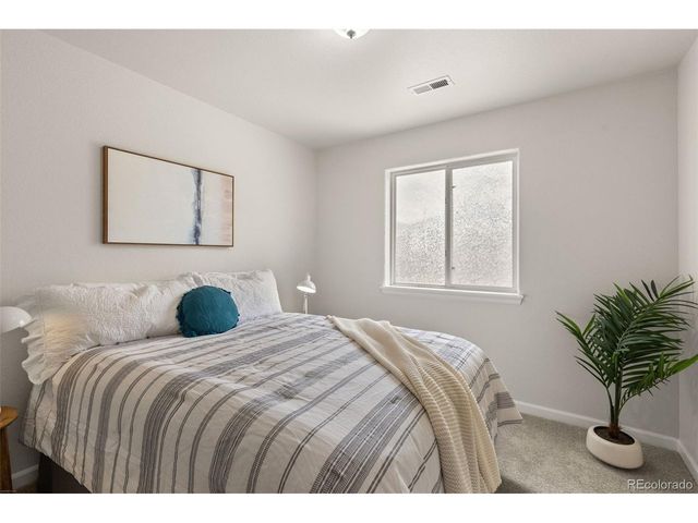 879 S Newton St, Denver, CO 80219