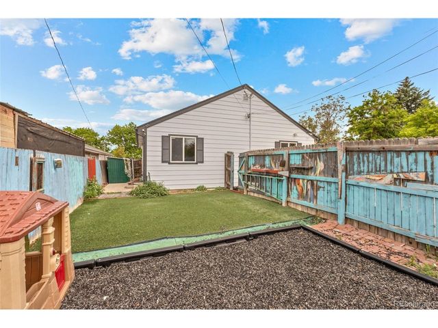 879 S Newton St, Denver, CO 80219