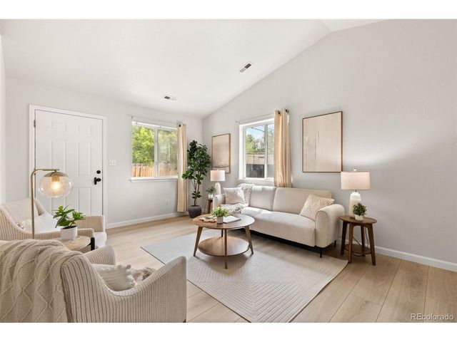 879 S Newton St, Denver, CO 80219