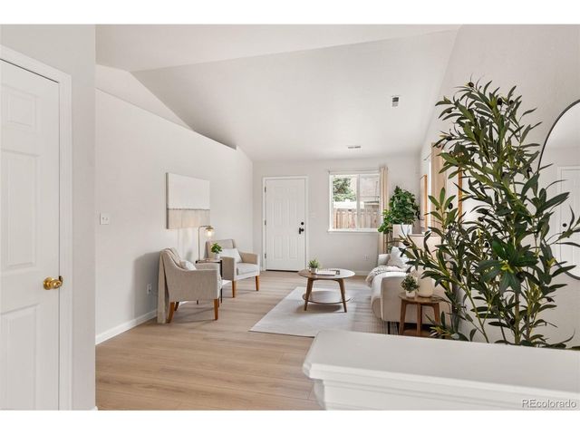 879 S Newton St, Denver, CO 80219