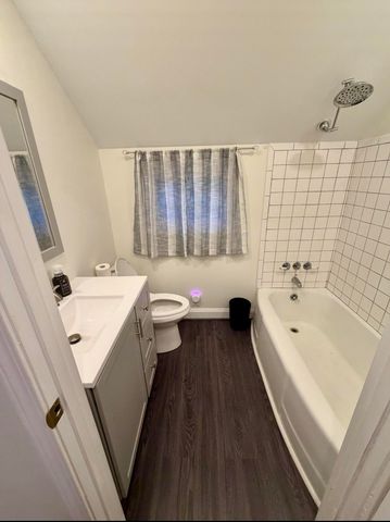 429 Whitehall CIR, Paris, TN 38242