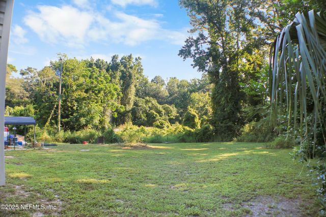 100 HEIDT Lane, Palatka, FL 32177