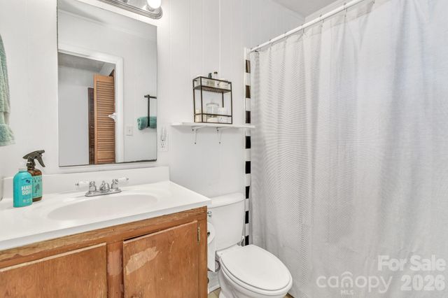 18 Leisure Mountain Road, Asheville, NC 28804