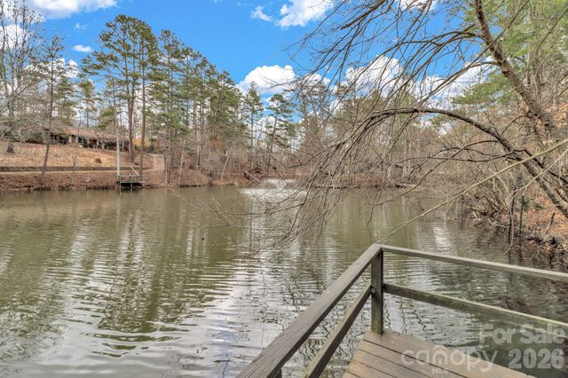 18 Leisure Mountain Road, Asheville, NC 28804