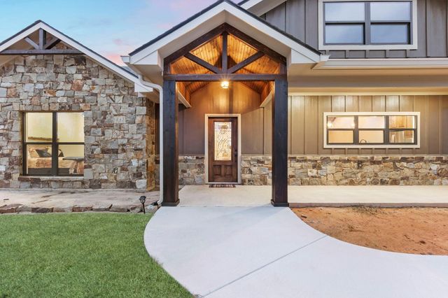 245 Blackbuck Drive, Moscow, TX 75960