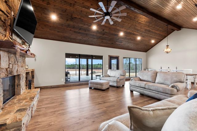 245 Blackbuck Drive, Moscow, TX 75960